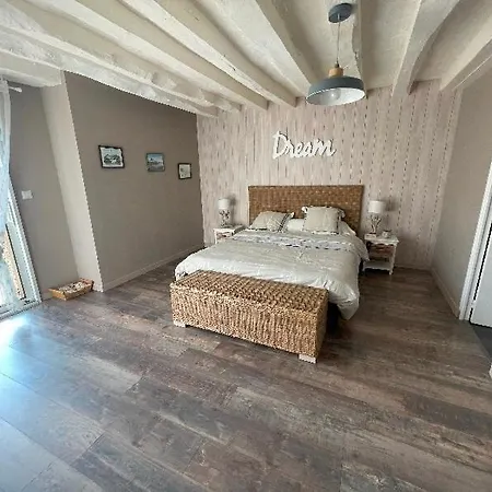 D'hotes De La Pinstrie 3*